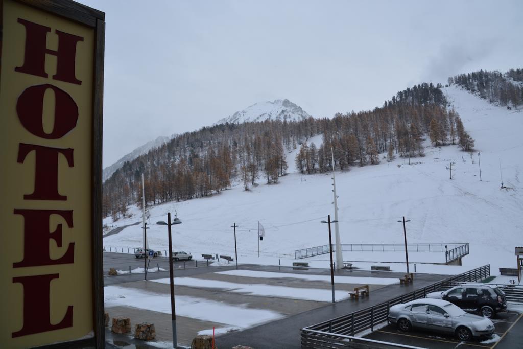 Hotel Alpis Cottia Montgenèvre Zewnętrze zdjęcie